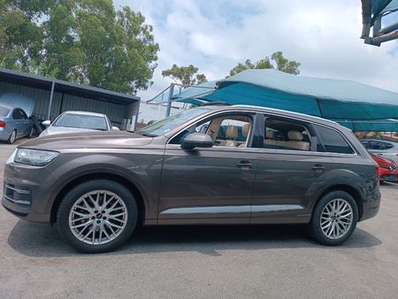 2015-Audi-Q7-30-TDI-quattro-Auto_2