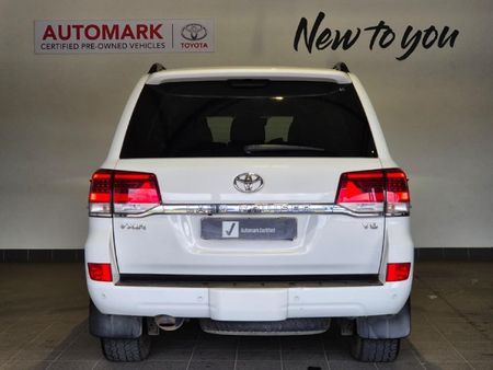 2019-Toyota-Land-Cruiser-200-45-D-V8-VX-R-Auto_9
