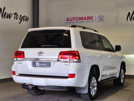 2019-Toyota-Land-Cruiser-200-45-D-V8-VX-R-Auto_7