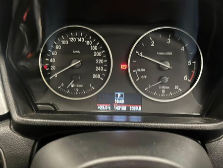 2018-BMW-X1-sDrive20d-Auto_10