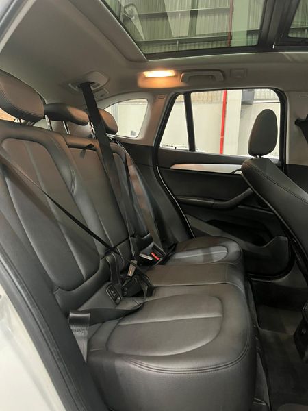 2018-BMW-X1-sDrive20d-Auto_11