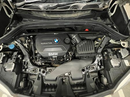 2018-BMW-X1-sDrive20d-Auto_12