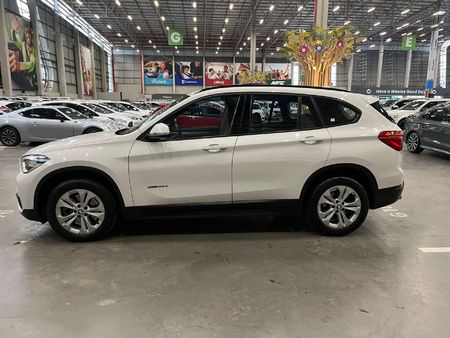 2018-BMW-X1-sDrive20d-Auto_5