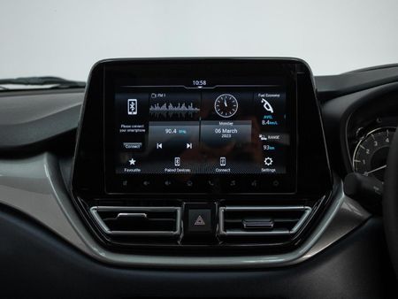2026-Suzuki-Baleno-15-GLX-Auto_17