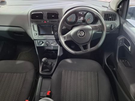 2017-Volkswagen-Polo-GP-12-TSI-Trendline-66kW_10