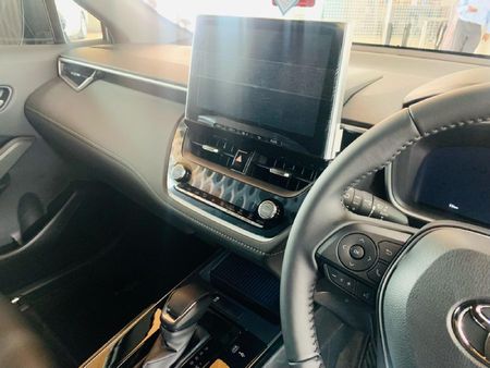 2026-Toyota-Corolla-Cross-18-XR_13