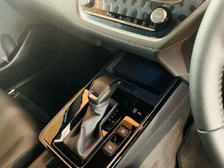 2026-Toyota-Corolla-Cross-18-XR_15