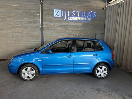 2006-Volkswagen-Polo-16-Comfortline_3