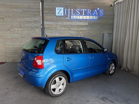 2006-Volkswagen-Polo-16-Comfortline_7