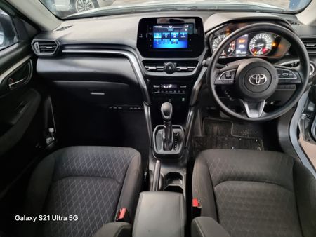2024-Toyota-Urban-Cruiser-15-Xr-Auto_8