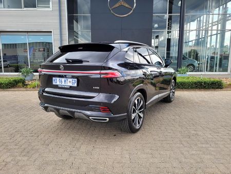 2025-MG-HS-20T-Lux-Auto_4