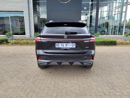2025-MG-HS-20T-Lux-Auto_5