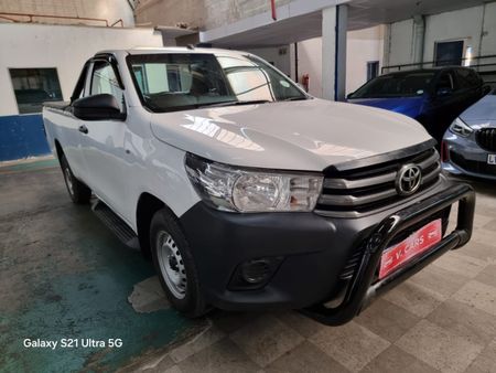 2025-Toyota-Hilux-24-GD-Single-Cab_2