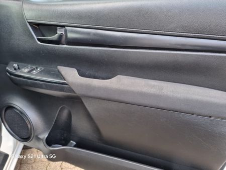 2018-Toyota-Hilux-24-GD-Single-Cab_3