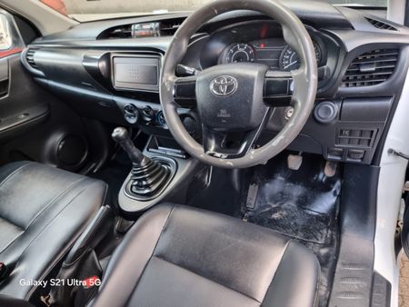 2018-Toyota-Hilux-24-GD-Single-Cab_8