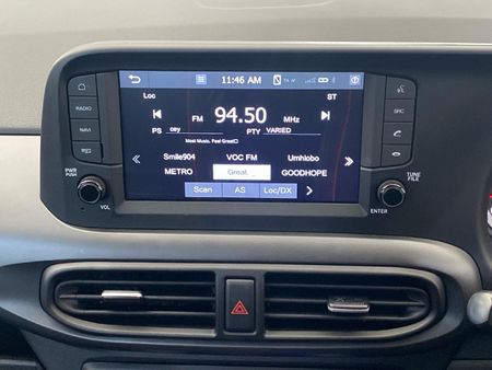 2025-Hyundai-Grand-i10-12-Motion-Auto_10