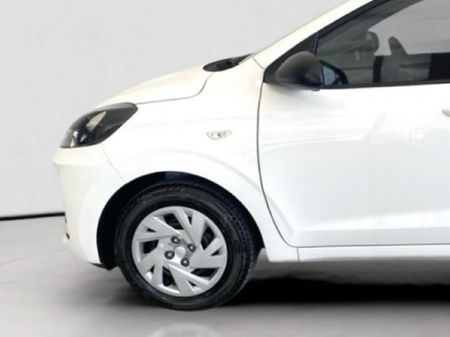 2025-Hyundai-Grand-i10-12-Motion-Auto_19