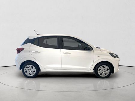 2025-Hyundai-Grand-i10-12-Motion-Auto_2