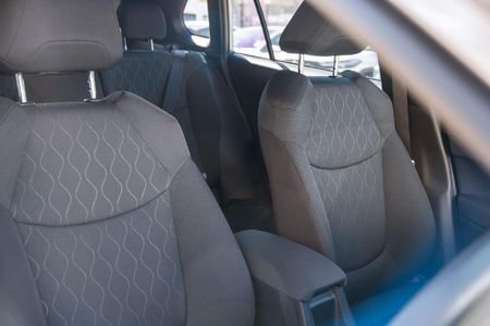 2026-Toyota-Corolla-Cross-18-XI_15