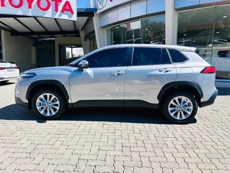 2026-Toyota-Corolla-Cross-18-XI_7