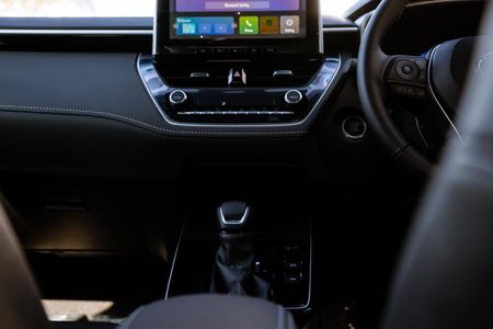 2026-Toyota-Corolla-Cross-18-XS_21