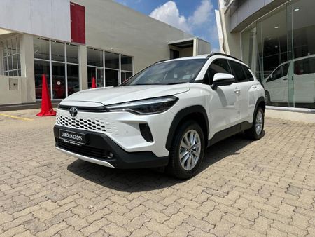 2026-Toyota-Corolla-Cross-18-XS_6