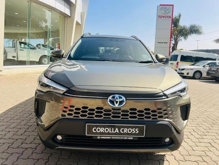 2026-Toyota-Corolla-Cross-18-XS-Hybrid_13