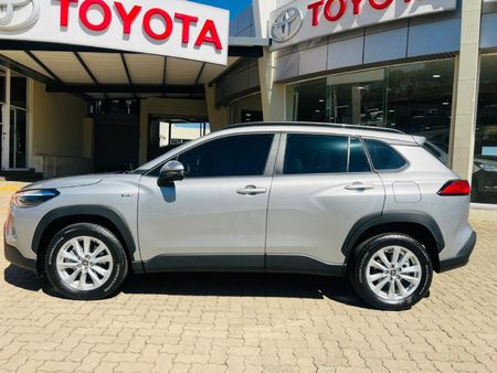 2026-Toyota-Corolla-Cross-18-XS-Hybrid_9