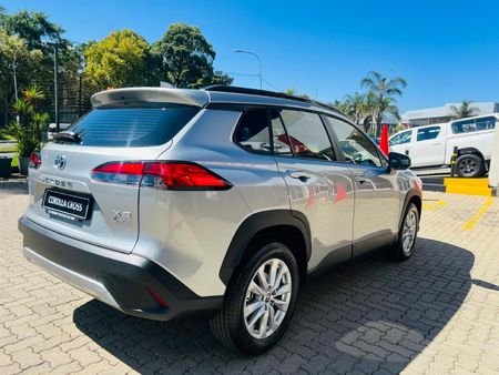 2026-Toyota-Corolla-Cross-18-XS-Hybrid_10