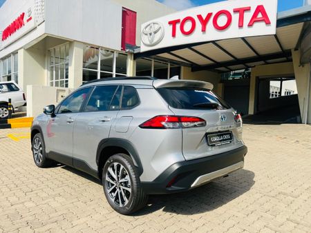 2026-Toyota-Corolla-Cross-18-XR-Hybrid_2