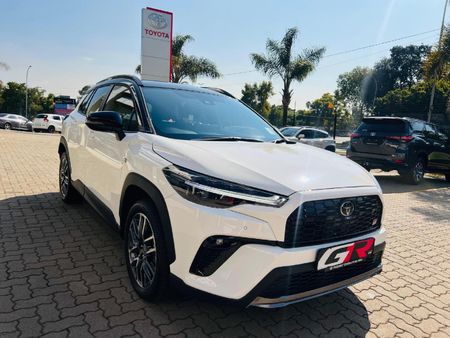 2026-Toyota-Corolla-Cross-18-GR-S_11