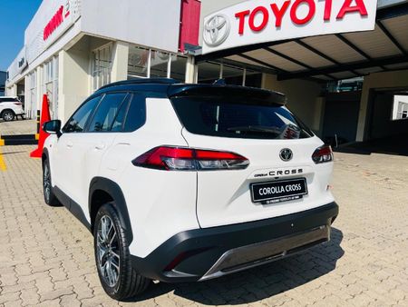 2026-Toyota-Corolla-Cross-18-GR-S_3