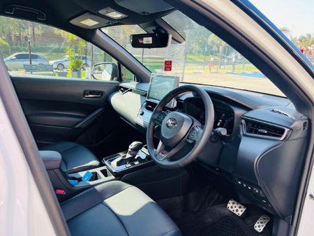 2026-Toyota-Corolla-Cross-18-GR-S_5