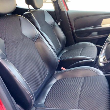 2017-Renault-Clio-IV-900T-Dynamique-5-dr-66kW_8