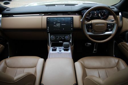 2022-Land-Rover-Range-Rover-30-D-HSE_18