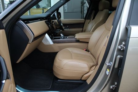 2022-Land-Rover-Range-Rover-30-D-HSE_22