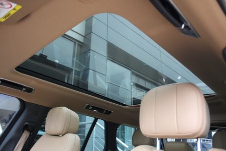 2022-Land-Rover-Range-Rover-30-D-HSE_24