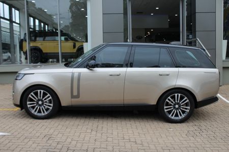 2022-Land-Rover-Range-Rover-30-D-HSE_3