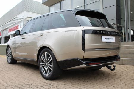 2022-Land-Rover-Range-Rover-30-D-HSE_5