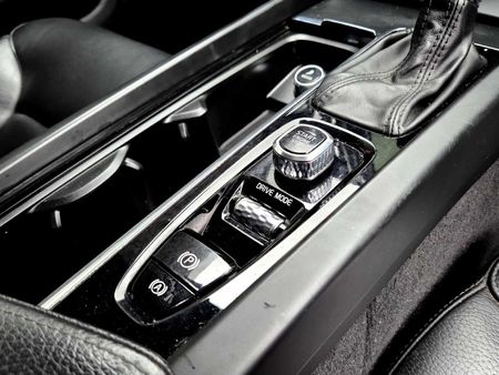 2018-Volvo-XC60-D4-Momentum-Auto-AWD_13