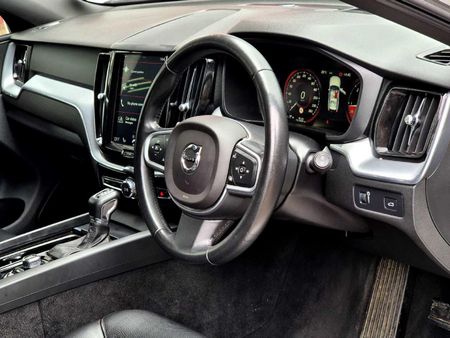 2018-Volvo-XC60-D4-Momentum-Auto-AWD_14