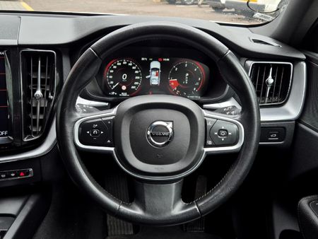2018-Volvo-XC60-D4-Momentum-Auto-AWD_15
