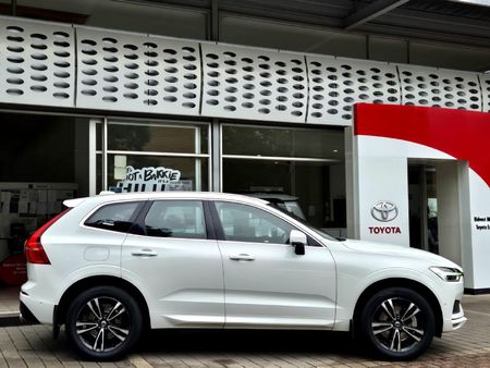 2018-Volvo-XC60-D4-Momentum-Auto-AWD_2