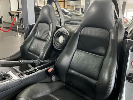 2002-BMW-Z3-30i_8