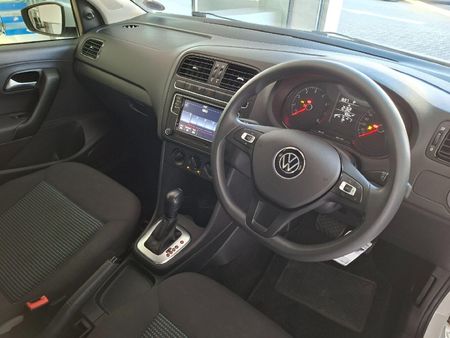 2024-Volkswagen-Polo-Vivo-16-Comfortline-Auto-5-dr_10