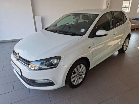 2024-Volkswagen-Polo-Vivo-16-Comfortline-Auto-5-dr_2
