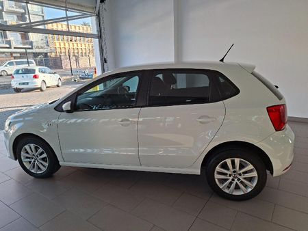 2024-Volkswagen-Polo-Vivo-16-Comfortline-Auto-5-dr_3