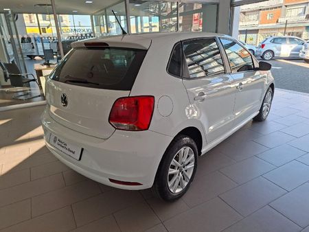 2024-Volkswagen-Polo-Vivo-16-Comfortline-Auto-5-dr_6