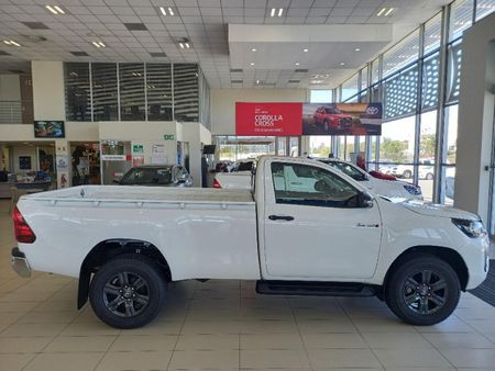 2026-Toyota-Hilux-24-GD-6-Raider-4x4-Auto-Single-Cab_9
