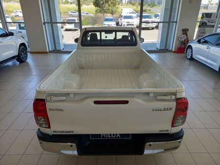 2026-Toyota-Hilux-24-GD-6-Raider-4x4-Auto-Single-Cab_6